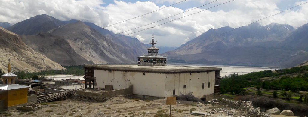Our first view of the mosque. Surrounded by mountains and the water.