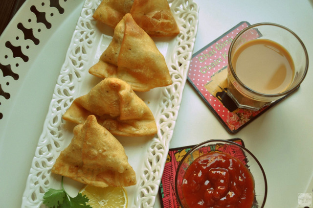 A collection of 19 make ahead recipes for Ramadan to save you time in the kitchen and help you prepare iftar, sehri and dinner as stress free as possible.  Featured here is a recipe of aloo samosa by PMP Mom. 