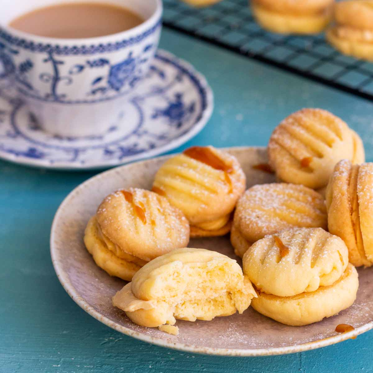 Salted caramel melting moments in a plate.