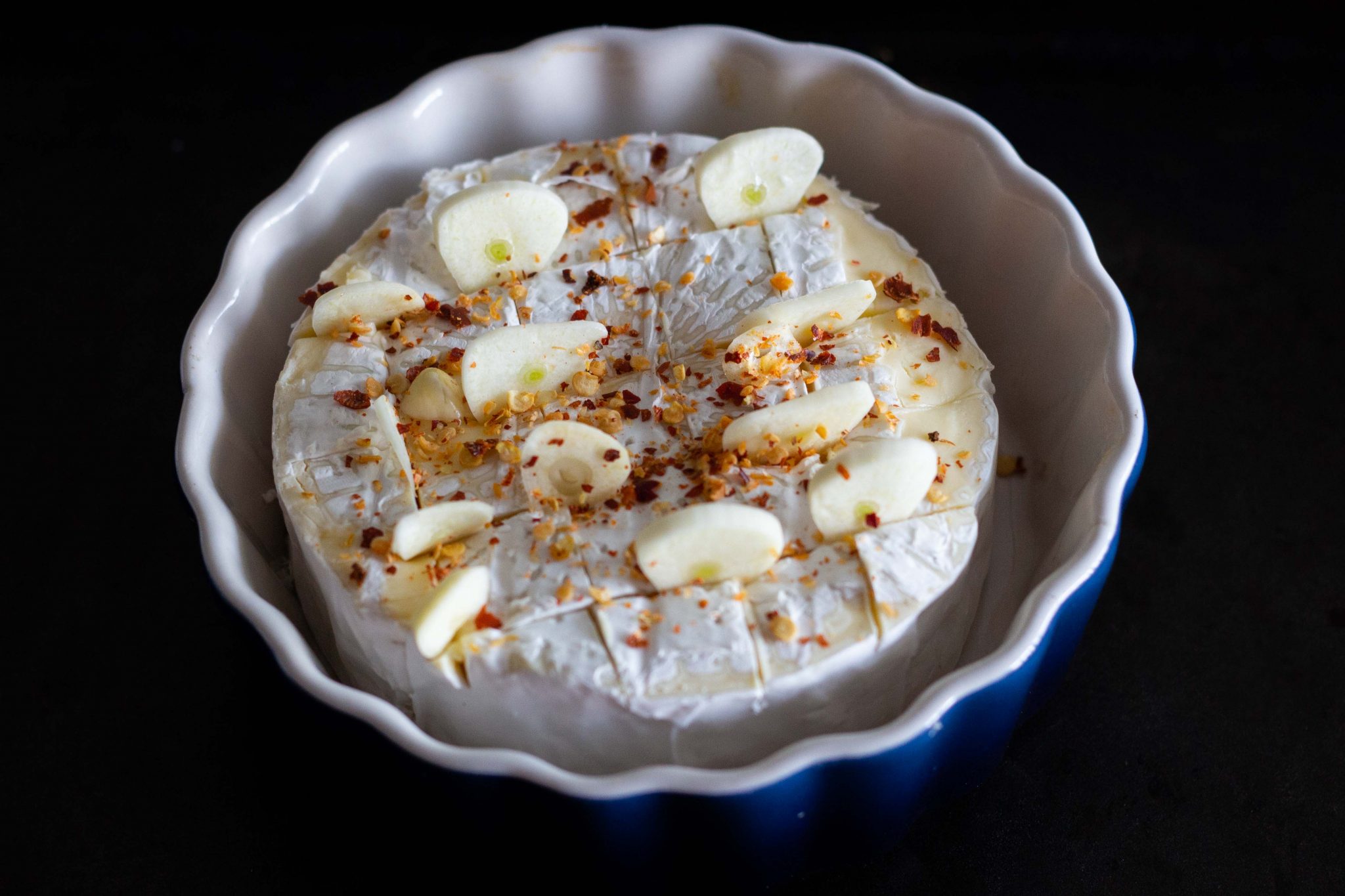 How to make Baked Brie with Garlic and Chili - Mirchi Tales